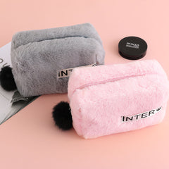 Travel Makeup Bag - Trending Tina